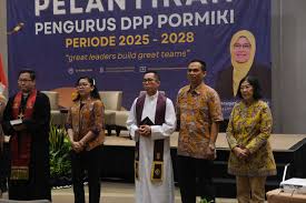 Perekam Medis & Informasi Kesehatan: Profesi Sunyi yang Pegang Kendali Data Medis